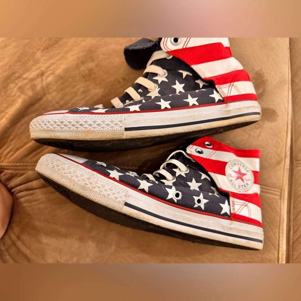 Converse American Flag Hook And Loop Velcro Women’s 5 High Top 622366F